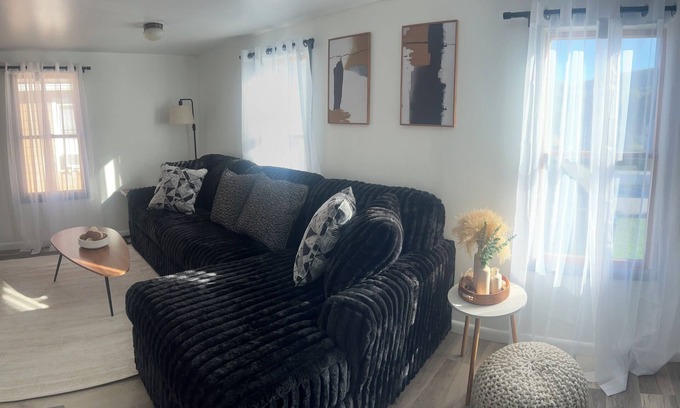 Corning Apartamento | Central Upstairs 1-bedroom apartment in Corning - Perfect Finger Lakes Getaway