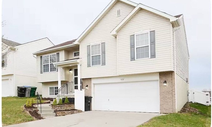 North Central Omaha Casa | Centrally located 3 bedroom Family Retreat in Omaha