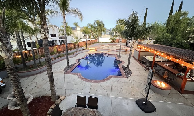 Temecula Casa | Centrally located beach-house themed resort style home with pool and hot tub
