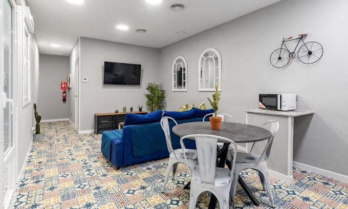 Cuatro Caminos Apartamento | Cerca Santiago Bernabéu - Apartamento TORRE PICASSO