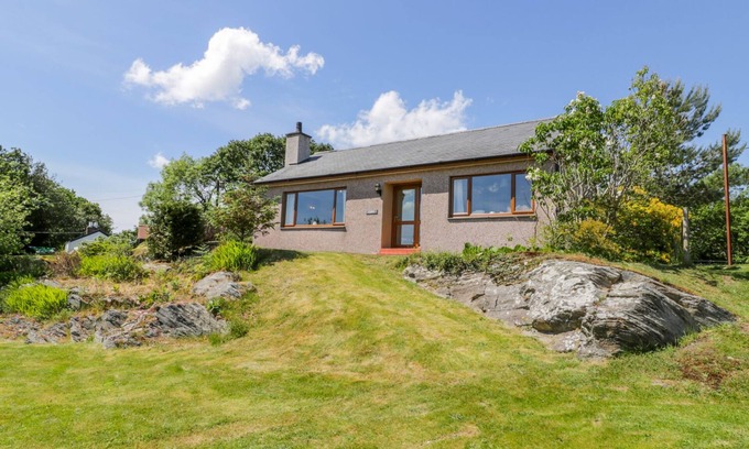 Penrhyndeudraeth Cabaña | CERIS, pet friendly, character holiday cottage in Penrhyndeudraeth