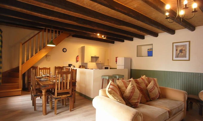 Les Champs-Geraux Cabaña | Gîte-Familiar-Baño privado con bañera-Terraza-Gîte Cerise