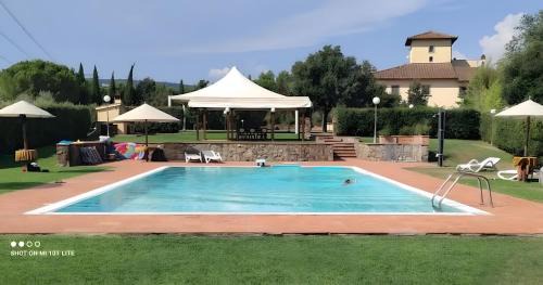 Capraia e Limite Casa | Certopiano Villa con piscina