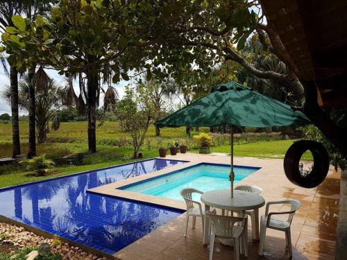 Senador Canedo Casa | Chácara Temporada a 14 Km do Serra Dourada