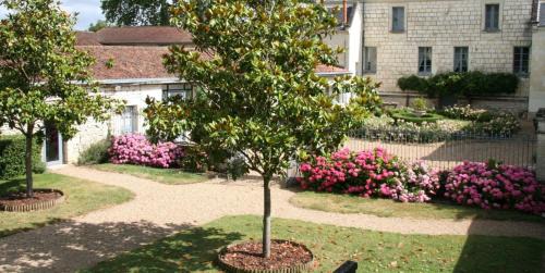Bournand Cama Y Desayuno | Château de Bournand B&B