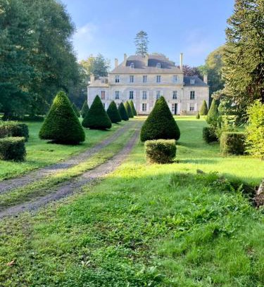 Le Breuil-en-Bessin Cama Y Desayuno | Château de Goville