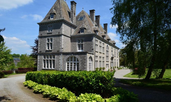 Dorinne Casa | Château de la Motte
