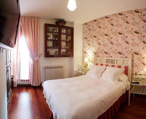 Cuenca Casa | Ch Hostal Victoria