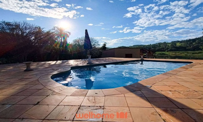 Cassia Casa | Chacara em Cássia com Piscina e Lago