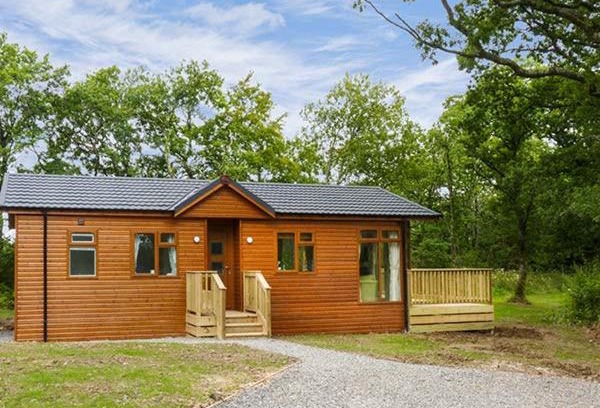 Black Torrington Casa | Chaffinch Lodge