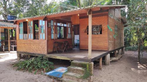 Ubatumirim Apartamento | Chalé aconchegante a 50m da Praia - Ubatumirim