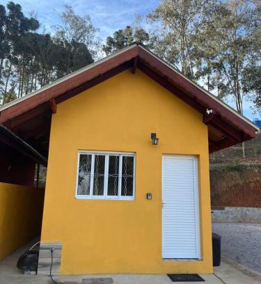 Extrema Cabina | Chalés do vale Extrema amarelo