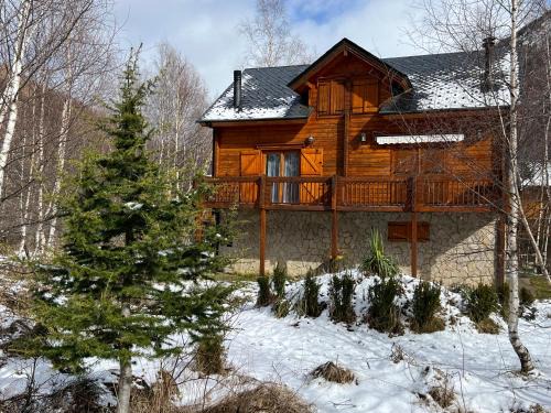 L'Hospitalet-pres-l'Andorre Chalet De Esquí | Chalet bois au coeur des Pyrénées ariégeoises