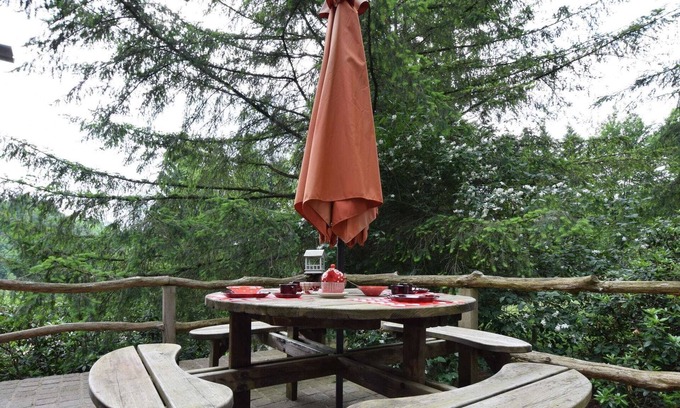 Houffalize Chalet De Esquí | Acogedor chalet en Houffalize con vista al prado