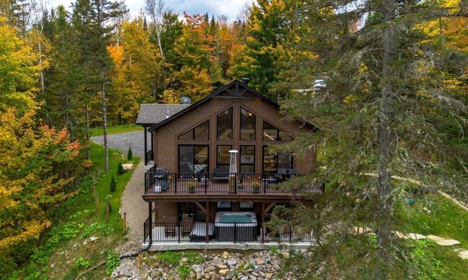 Sainte-Beatrix Chalet De Esquí | Chalet Artemis & Spa Waterfront