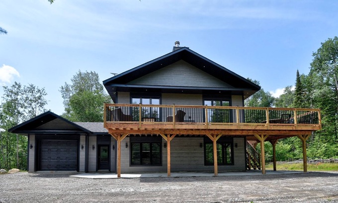 Saint-Michel-des-Saints Chalet De Esquí | Chalet Avec Accès AU Réservoir Taureau À St-michel-des-saints