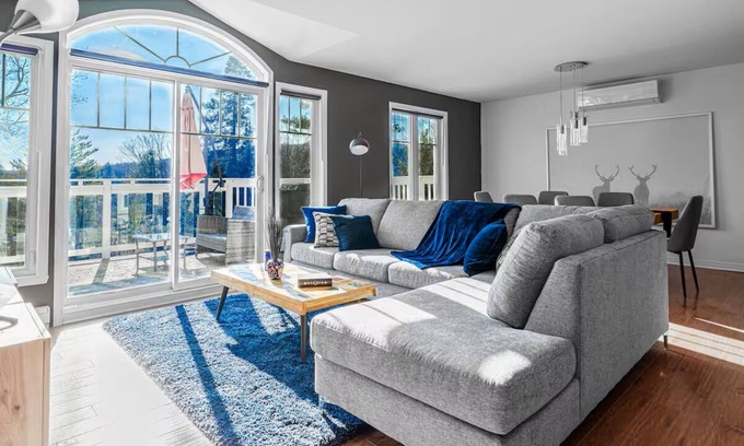 Entrelacs Chalet De Esquí | Chalet De l'Escapade hot tub Lakeview kayaks pool table babyfoot !