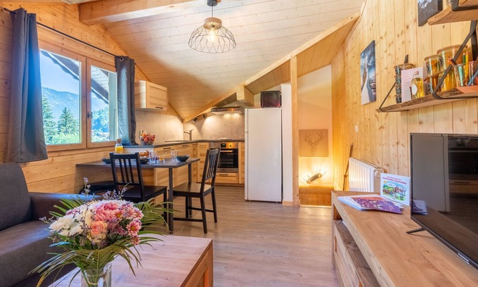 Les Clefs Apartamento | Lachat-Apartamento-Lujoso-Baño privado con bañera-Vista a la Montana