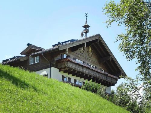 Dienten am Hochkoenig Apartamento | Chalet in Dienten by Ski Slopes & Wellness