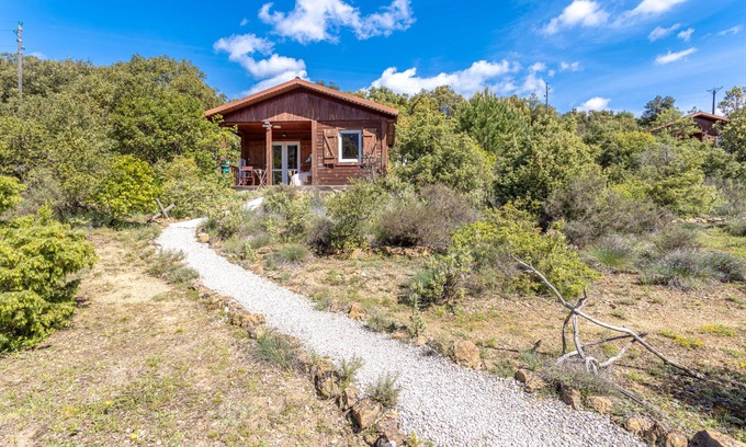 Rouffiac-des-Corbieres Chalet De Esquí | Chalet 'Japon' con vistas a la montaña, piscina compartida y terraza privada