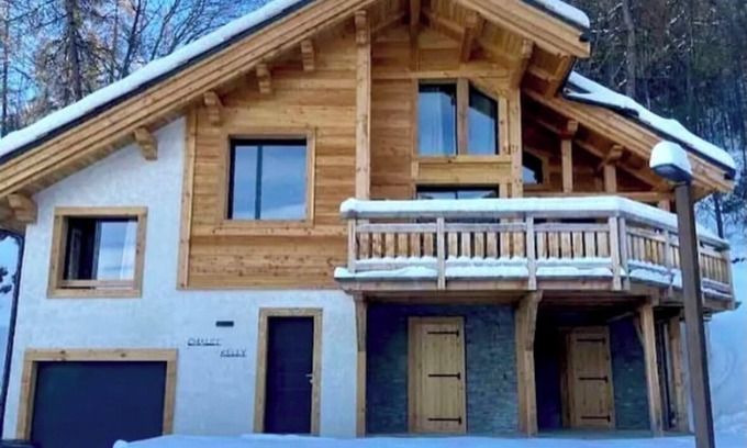 Les Orres Chalet De Esquí | Chalet Kelly aux Orres, Luxe et Nature