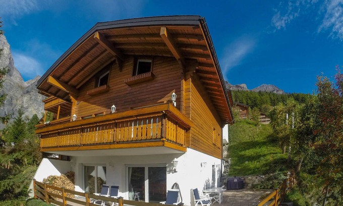Leukerbad Casa | Chalet muy privado de 3 plantas.