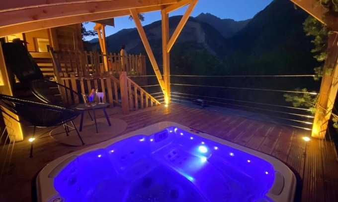 Saint-Etienne-de-Tinee Cabina | Chalet l'Empreinte