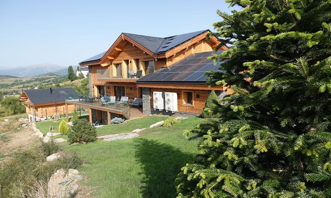 Font-Romeu-Odeillo-Via Chalet De Esquí | CHALET L'ECRIN classified 5* 500 m² with 130 m2 of WELLNESS SPA FITNESS CINEMA