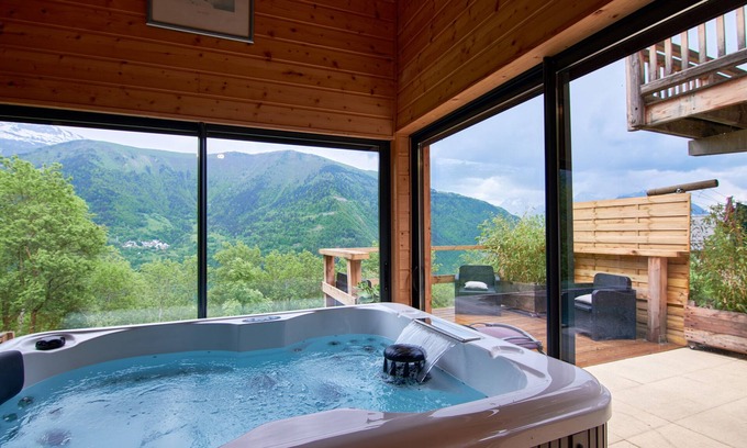 Allemond Chalet De Esquí | Chalet "La Traverse" con vistas a la montaña, bañera de hidromasaje y Wi-Fi