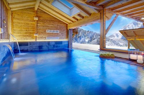 Les Clefs Chalet De Esquí | Chalet Ladroit - OVO Network