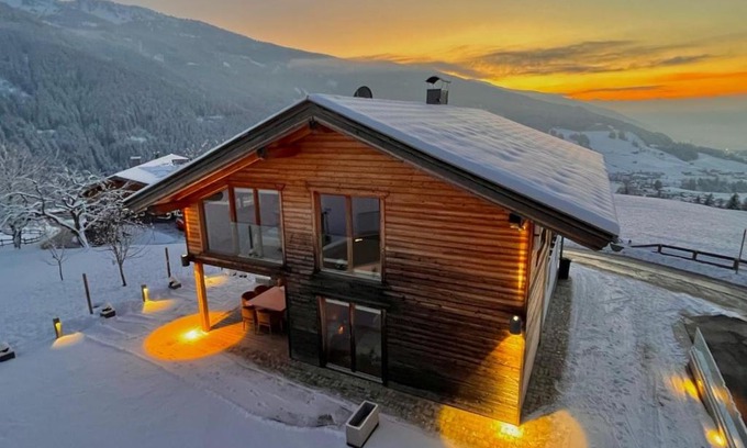 Pill Casa | Chalet mit Bergblick & Sauna
