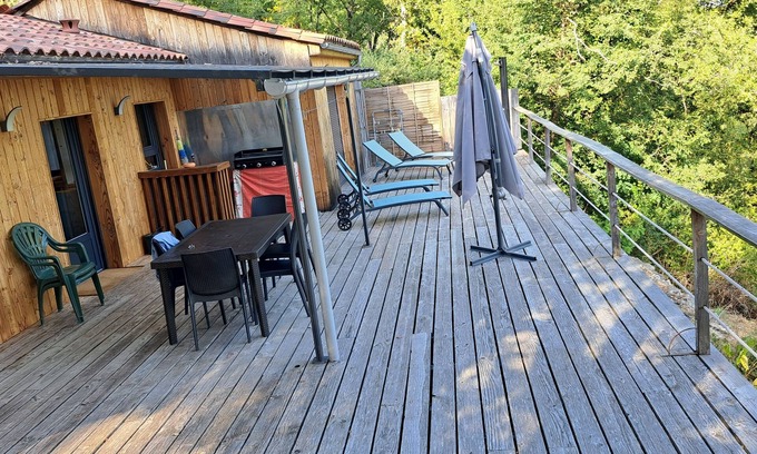 Saint-Vincent-de-Cosse Chalet De Esquí | Chalet overlooking the Dordogne Valley