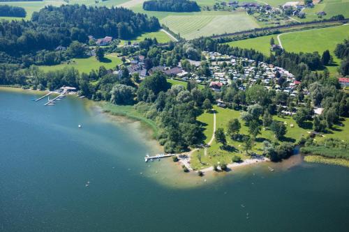 Seekirchen am Wallersee Apartamento | CHALET Wallersee