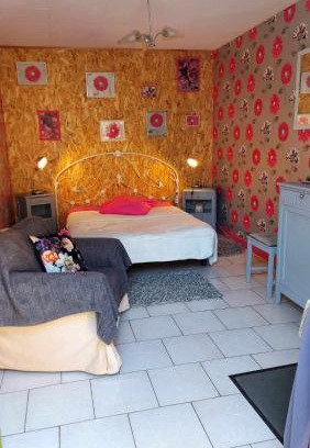 Sancoins Casa | Chambre agréable au fond du jardin