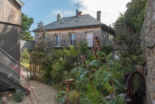Esperance-Cottages Casa | chambre d'hôte et gîte du jardin des corsaires