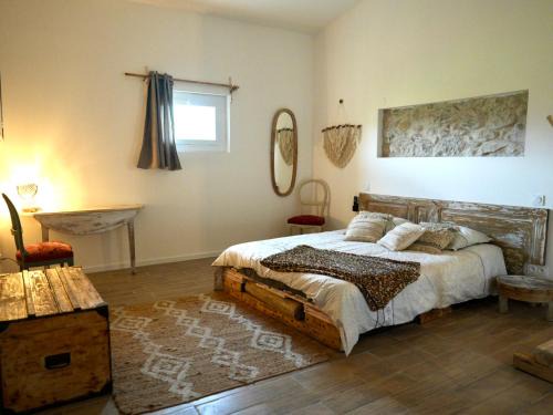 Prades Cama Y Desayuno | Chambre d hôtes Atelier de Jean Paul
