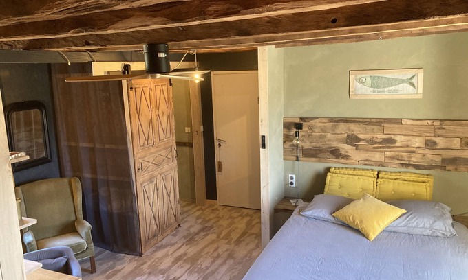 Saint-Cernin-de-Larche Cama Y Desayuno | Chambre D'hôtes Familiale sur le Causse Corrézien. Calme Assuré. Tarif Pour 2
