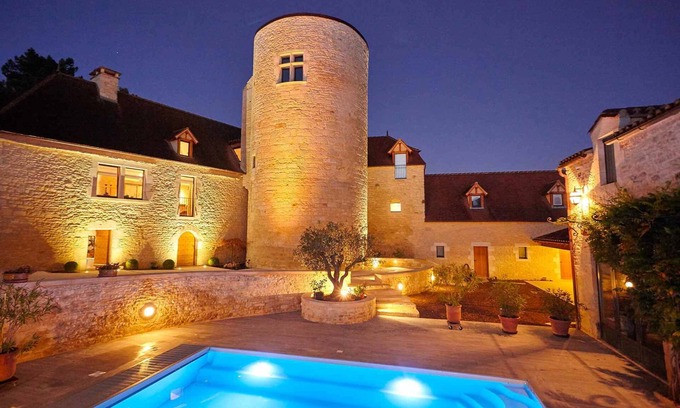 Les Arques Casa | Chambres d'hôtes La Tour de Ginaillac