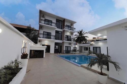 Kerr Serign Hotel | Chamis Suites
