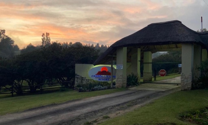 Dragon Peaks Apartamento | Champagne Lane Resort