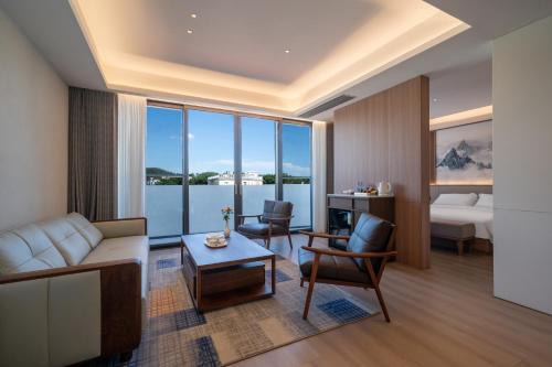 Xiangqiao Qu Hotel | Chaozhou Huazhu Orchid Inn