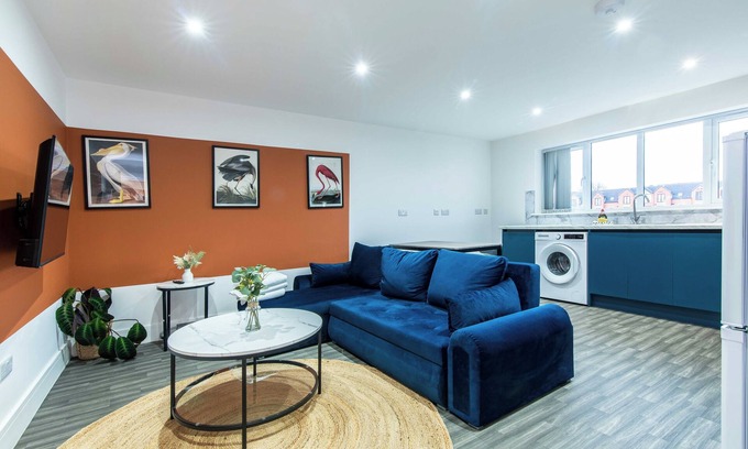 Long Eaton Apartamento | Chapel Street Flat 6 - Close to Scenic Green Spaces