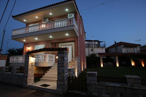 Archea Pissa Casa | Chara host