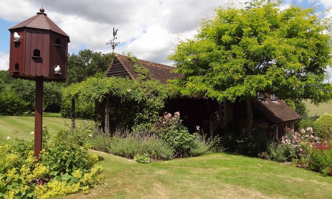 Ewhurst Green Cabaña | Carácter Country Retreat en el histórico 1066 del país, cerca de muchos lugares de interés.