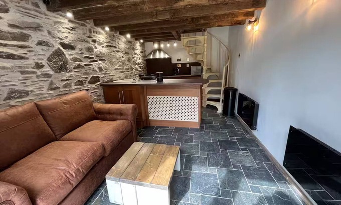 South Brent Casa | Characterful Rattery Mill Linhay