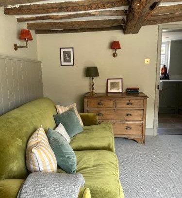 Southwell Casa | Characterful Southwell Town Centre Cottage