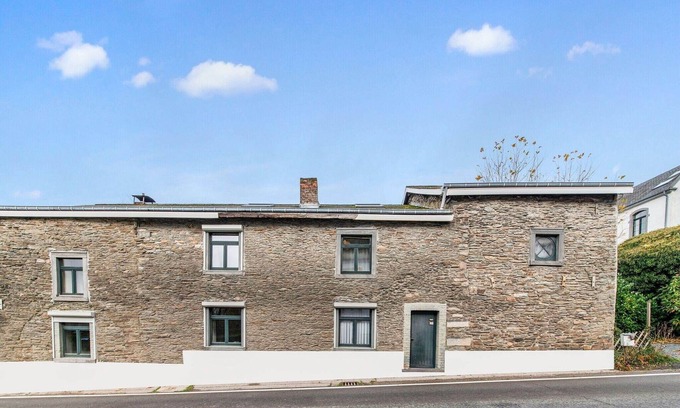 Cherain Casa | Casa de vacaciones típica en Cherain con balcón