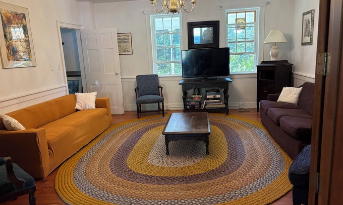 Spring Mills Casa | Charlotte’s Farm. Gorgeous 5 bedroom farmette 25 minutes from State College.