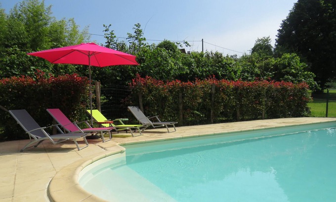 Saint-Sulpice-d'Excideuil Otro | Encantadora casa de campo perigordiana con piscina privada enclavada en una aldea tranquila
