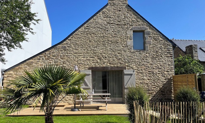 Arradon Casa | Charm in the heart of the village: house with sunny garden close to the sea